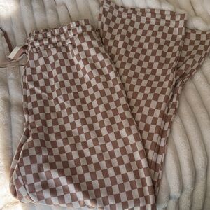 Buckle Checkered Brown and White Pants